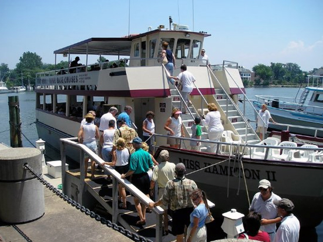 Miss Hampton II Harbor Cruises